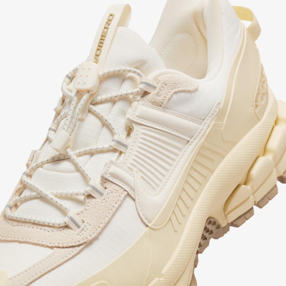 Чоловічі кросівки NIKE ZOOM VOMERO ROAM FV2295-101_image_7
