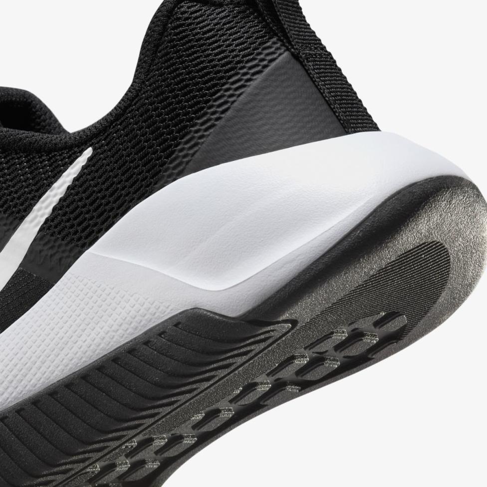 Женские кроссовки NIKE W MC TRAINER 3 FQ1830-001_image_8