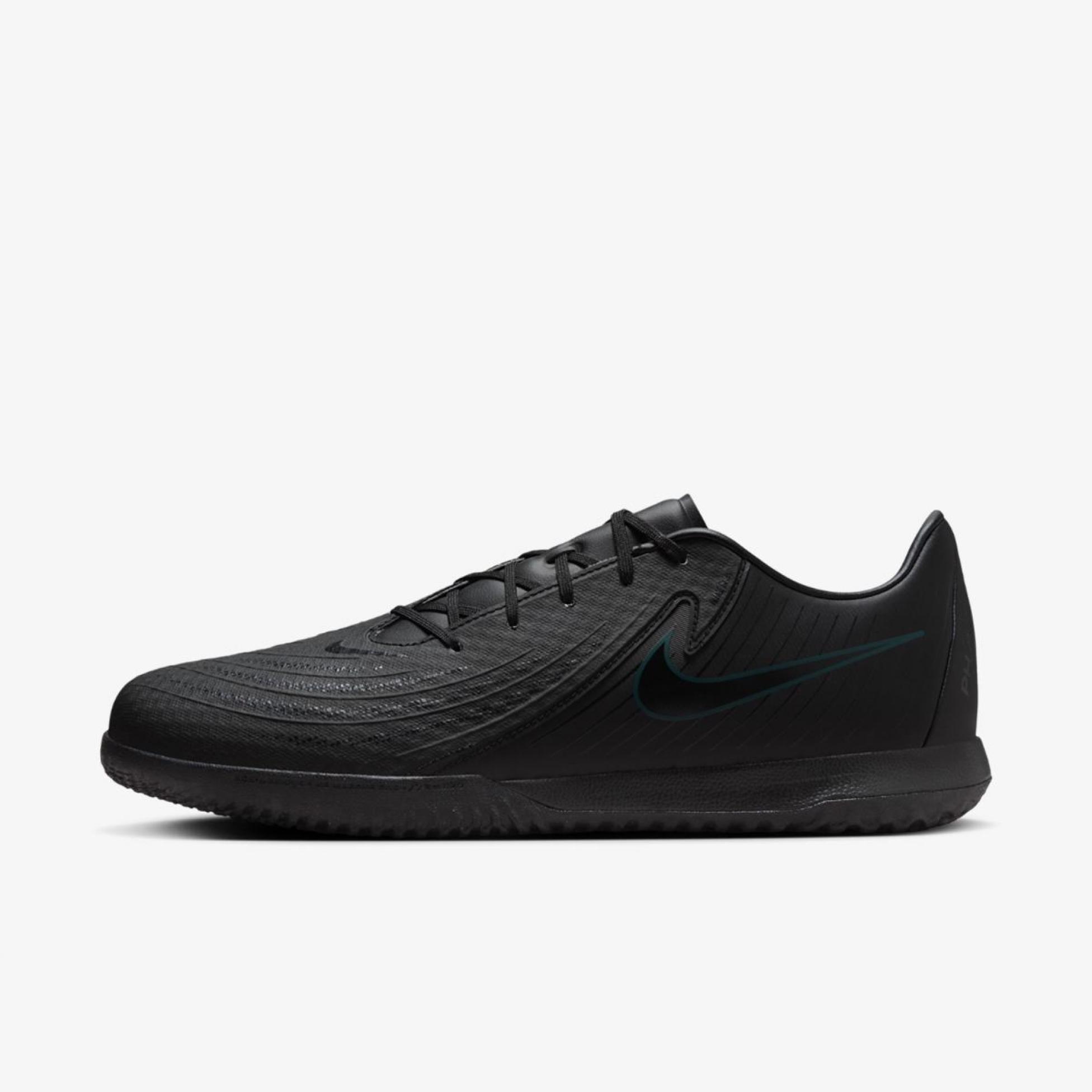 Чоловічі бутси NIKE PHANTOM GX II ACADEMY IC FJ2581-002