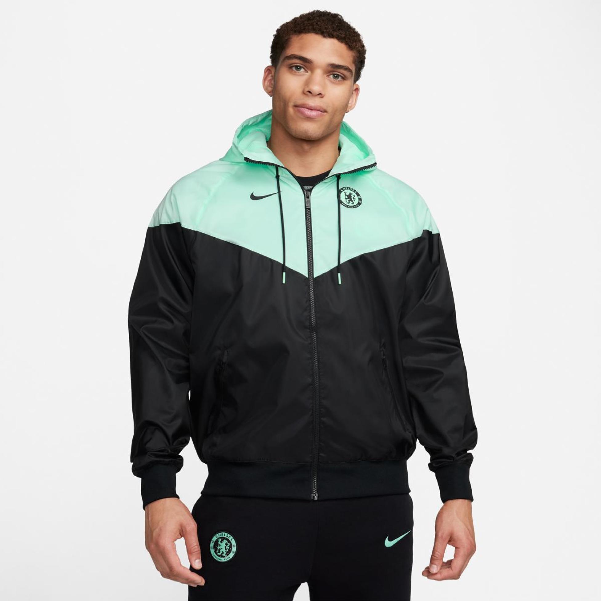 Чоловіча вітровка NIKE CFC MNSW SPE WVNLNDWR HD JKT FD8372-353