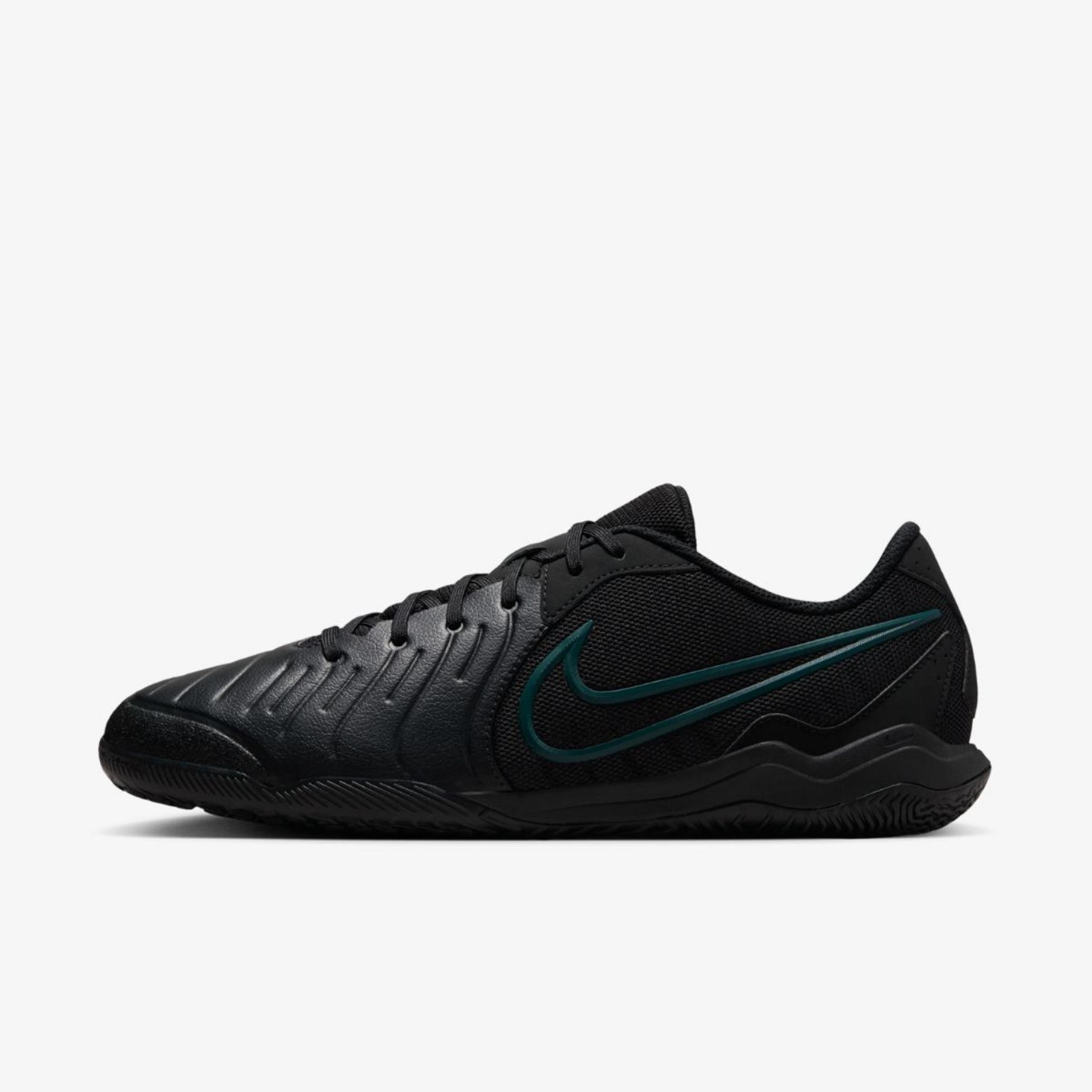 Чоловічі бутси NIKE LEGEND 10 ACADEMY IC DV4341-002