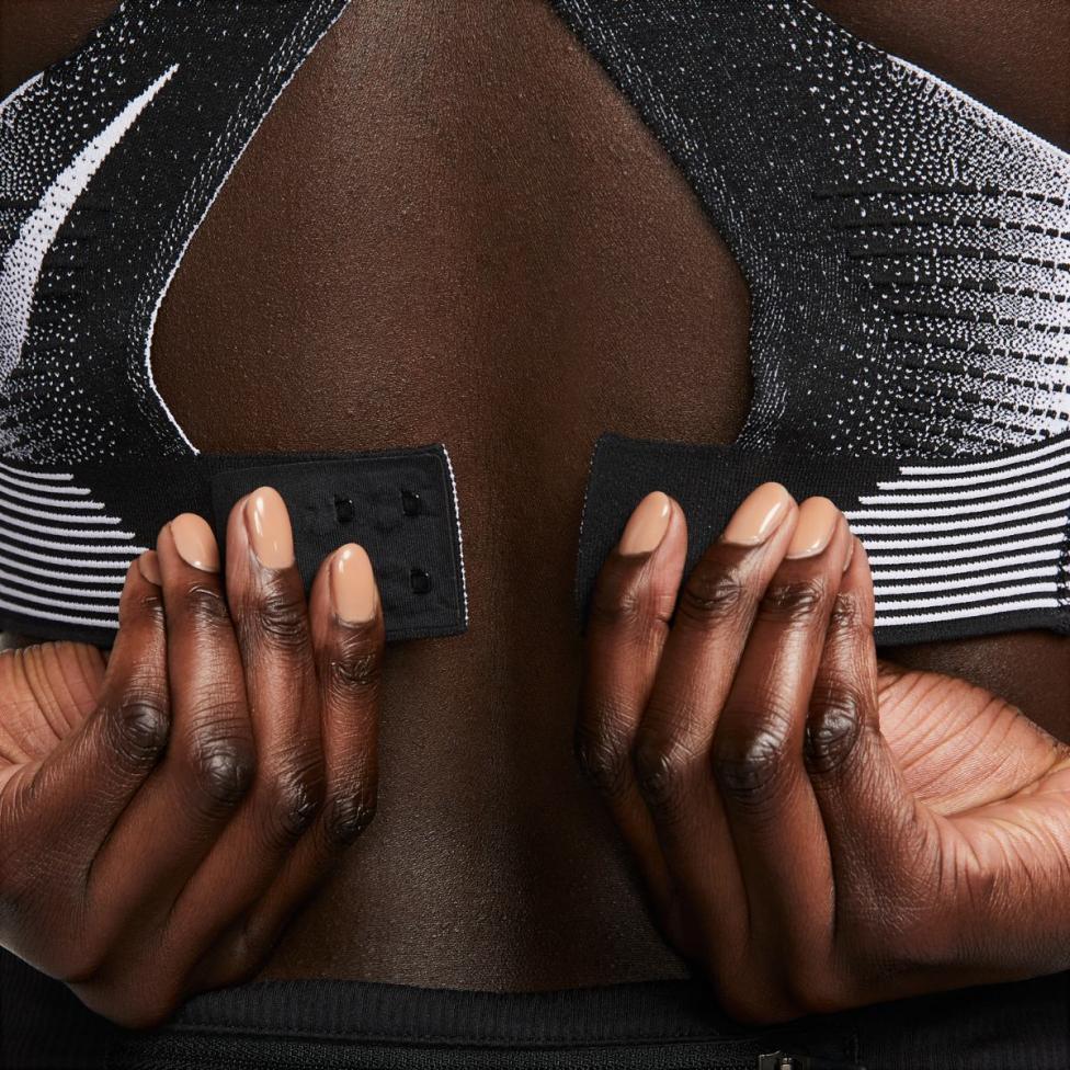 Жіночий топ NIKE W SWSH FLYKNIT BRA DQ5119-010_image_9