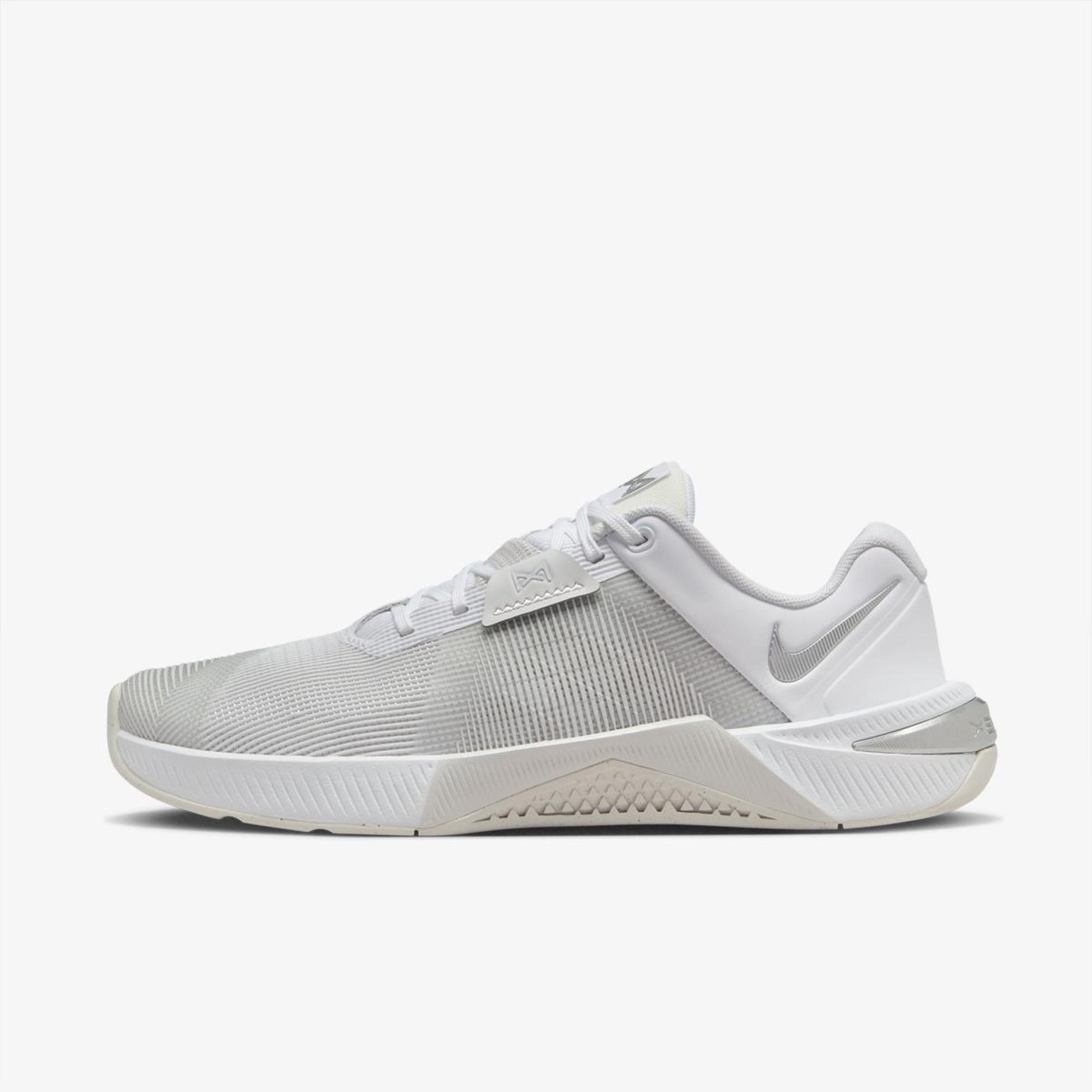 Жіночі кросівки NIKE W METCON 10 HQ2620-100