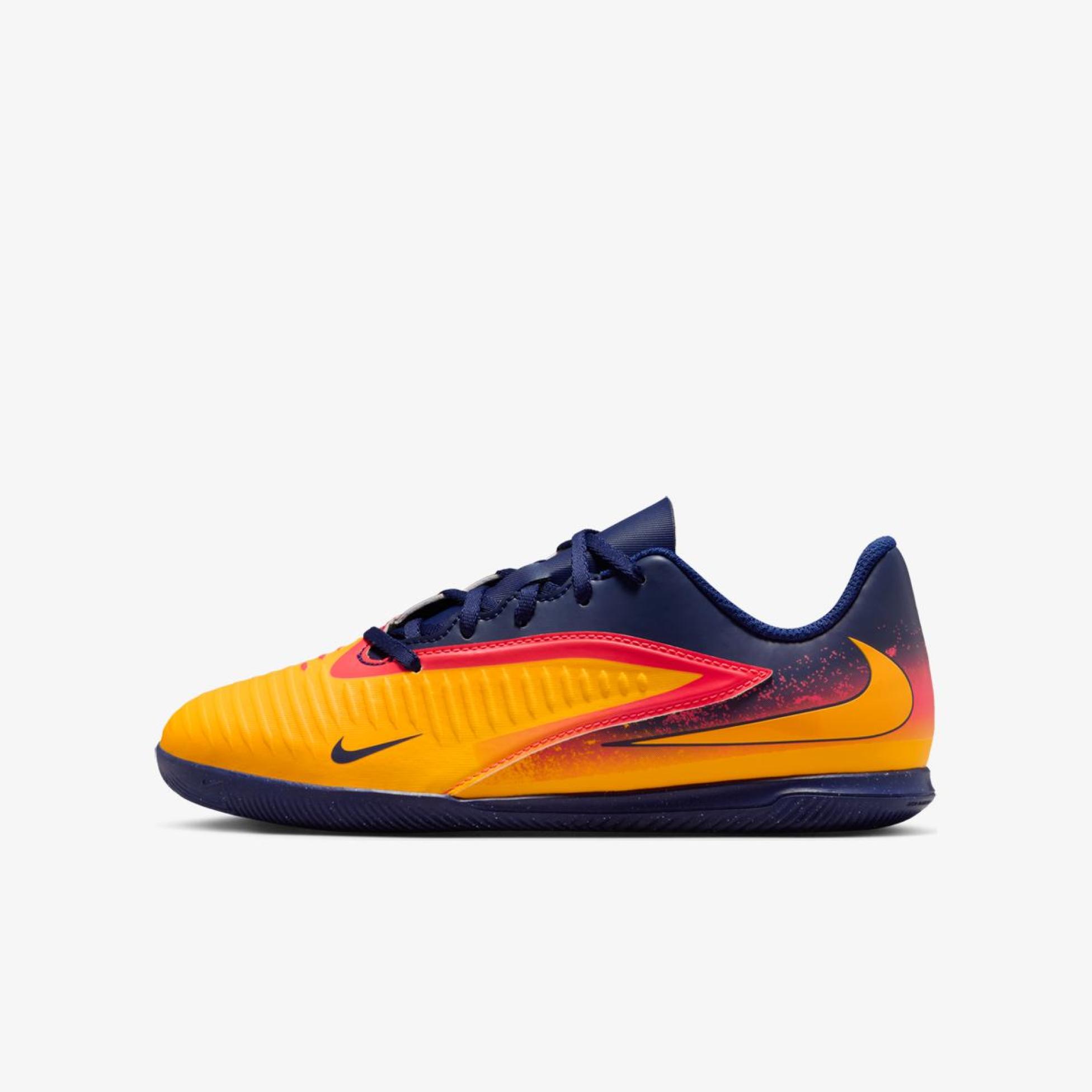 Дитячі бутси NIKE JR PHANTOM 6 LOW CLUB IC EH IH1803-800