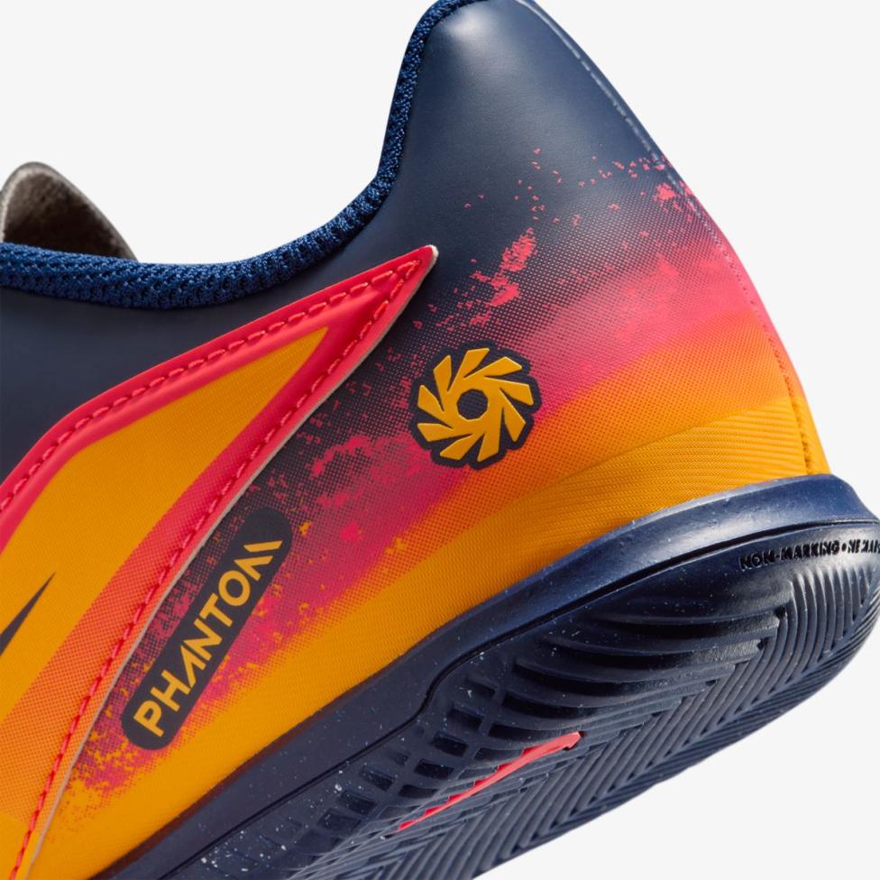Дитячі бутси NIKE JR PHANTOM 6 LOW CLUB IC EH IH1803-800_image_8