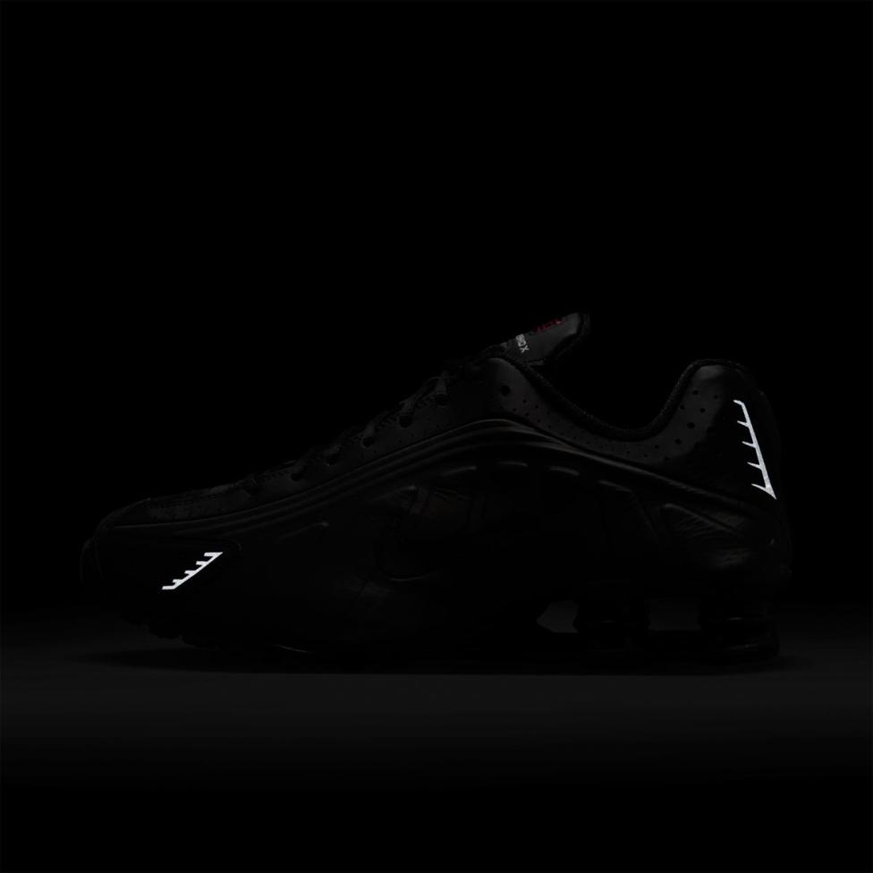 Чоловічі кросівки NIKE SHOX R4 HQ1988-001_image_9