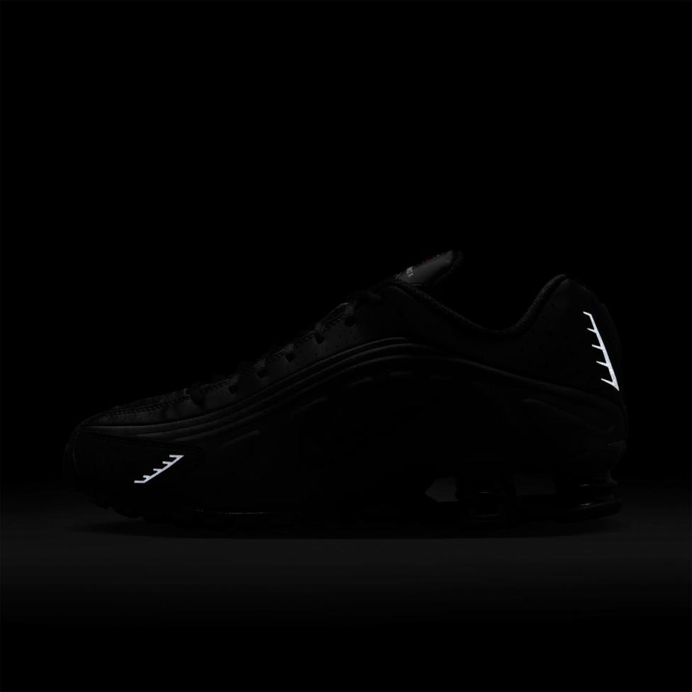 Чоловічі кросівки NIKE SHOX R4 HQ1988-001_image_10
