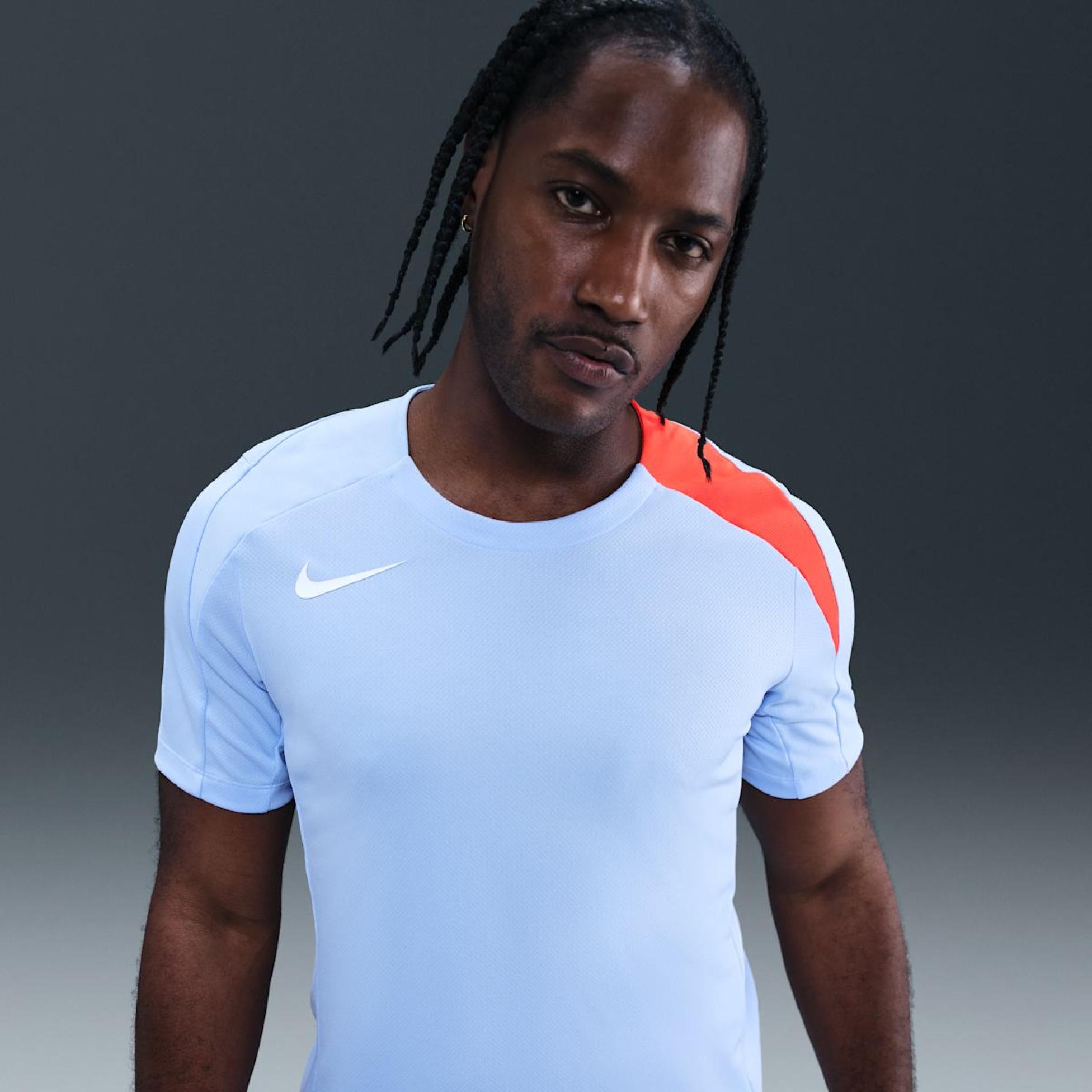 Чоловіча футболка NIKE M NK DF STRK TOP SS T90 HV6400-425