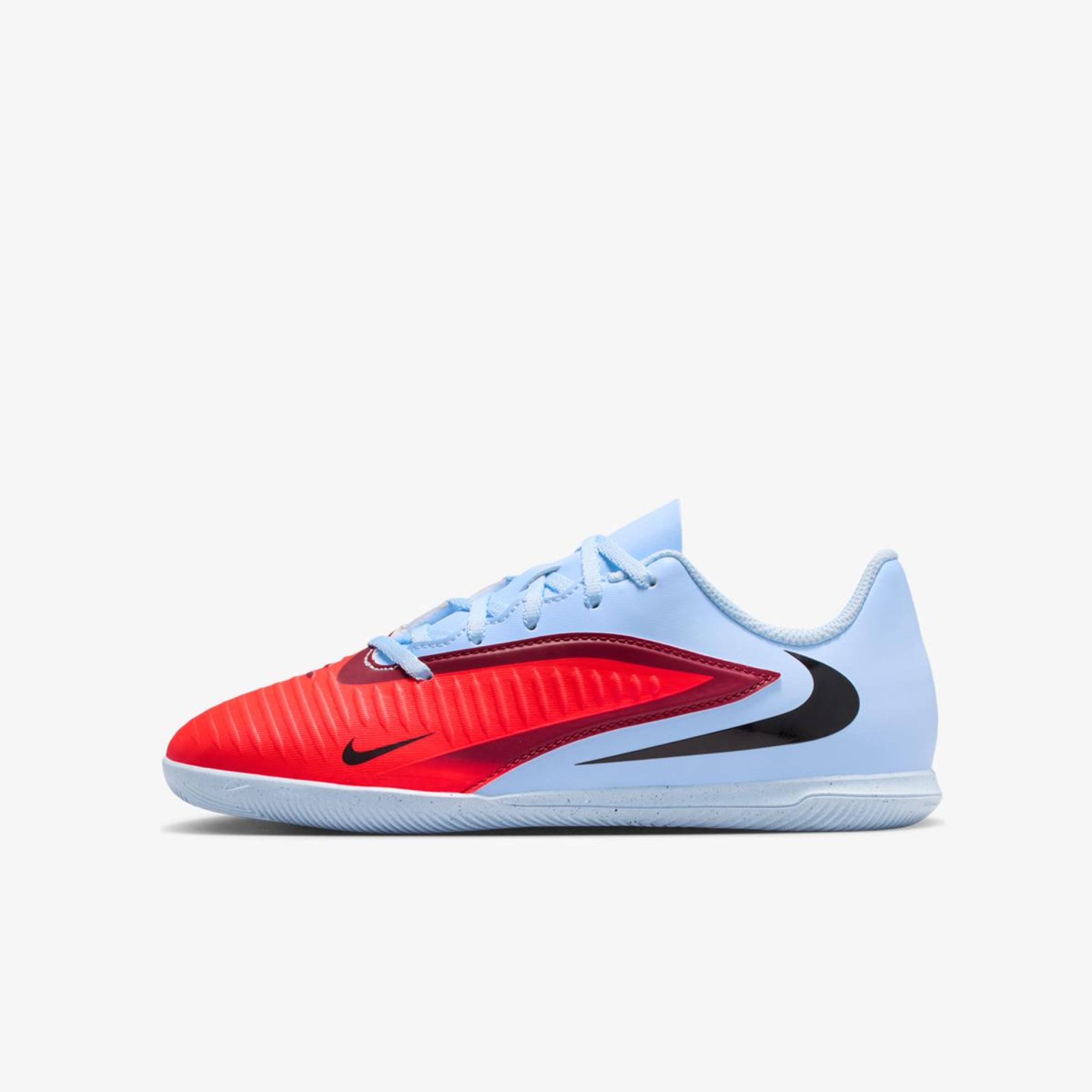 Дитячі бутси NIKE JR PHANTOM 6 LOW CLUB IC HQ2031-400