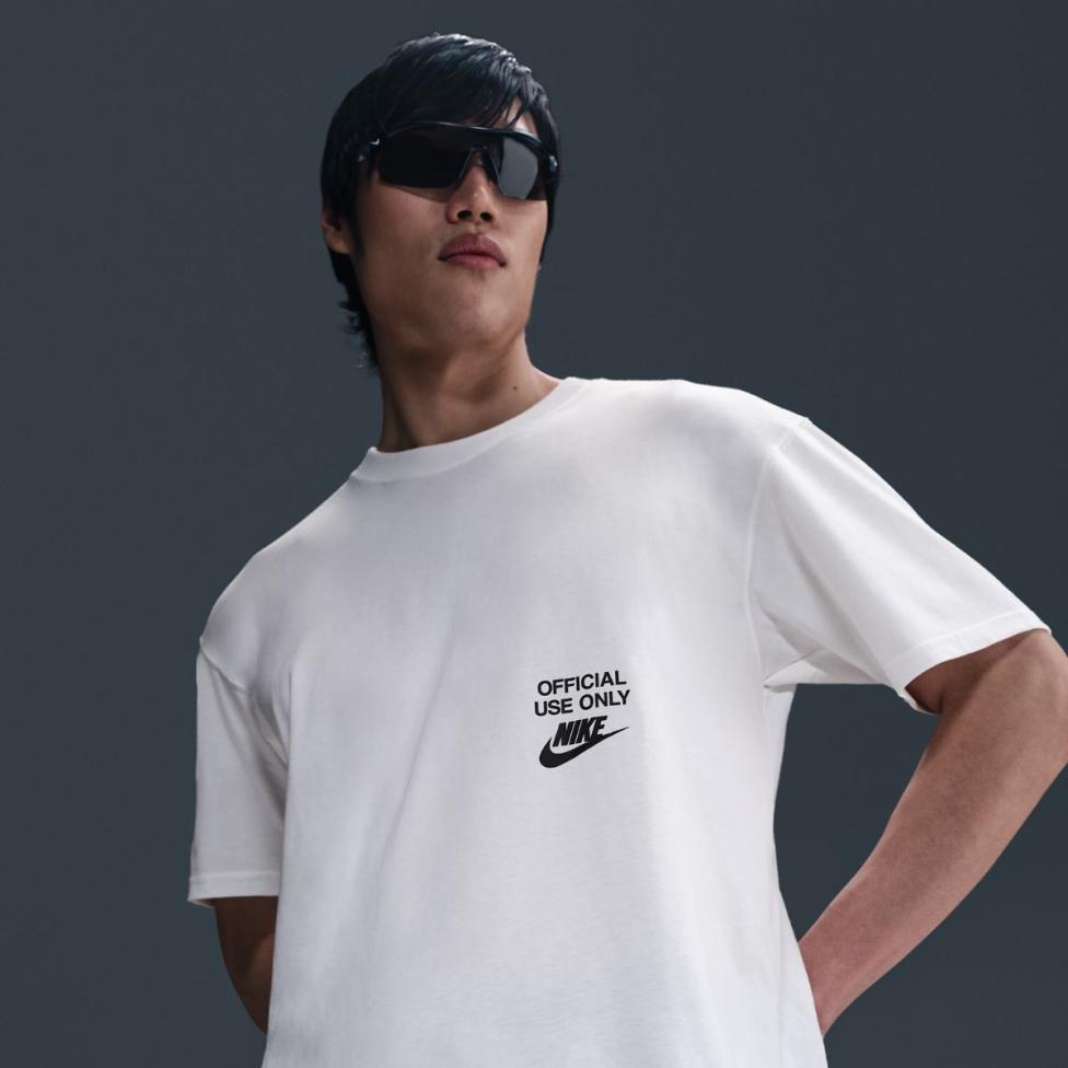 Чоловіча футболка NIKE U NSW TEE M90 OC REMIX HJ0774-100_image_9
