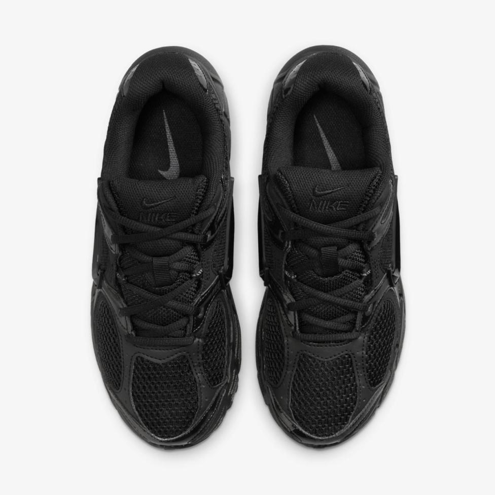 Женские кроссовки NIKE W V5 RNR HQ7901-001_image_4