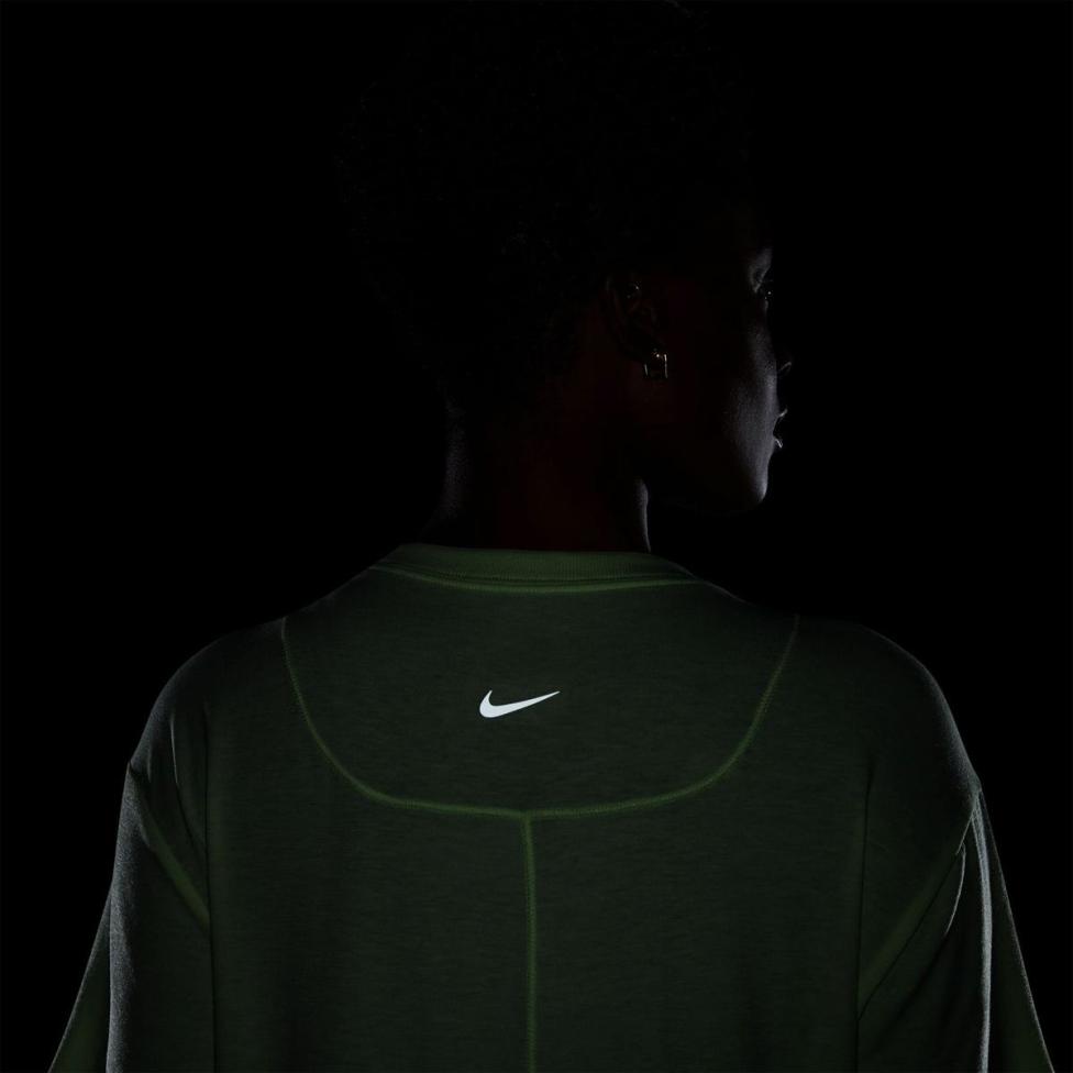 Жіноча футболка NIKE W NK ONE RELAXED DF SS TOP FN2814-701_image_4