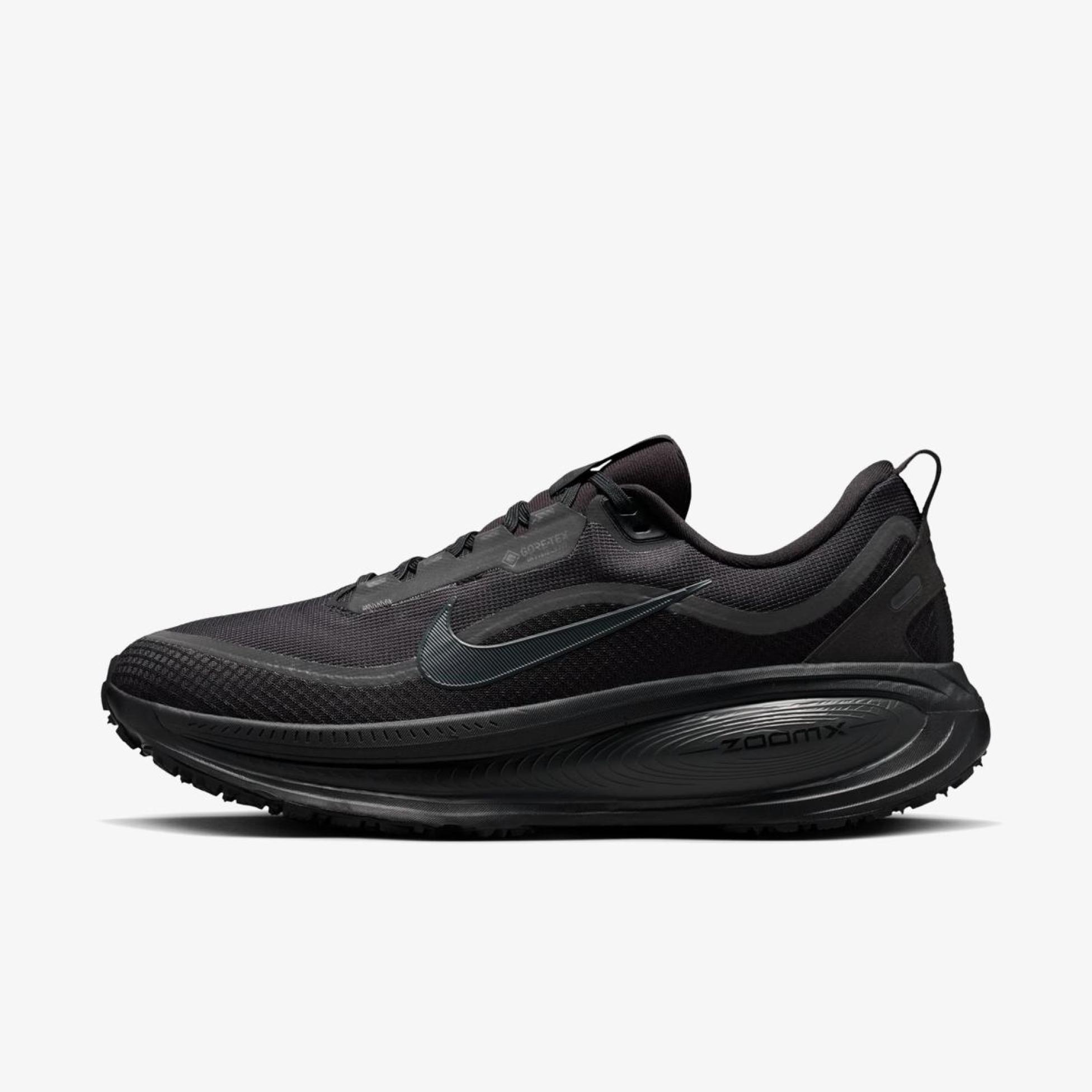 Чоловічі кросівки NIKE VOMERO 18 GORE-TEX TRIPLE BLACK HQ7001-001