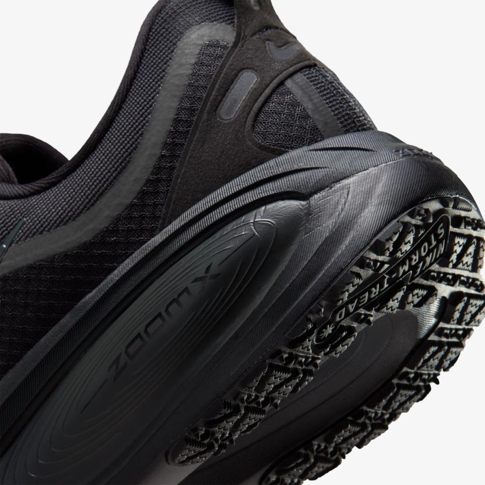 Чоловічі кросівки NIKE VOMERO 18 GORE-TEX TRIPLE BLACK HQ7001-001_image_8