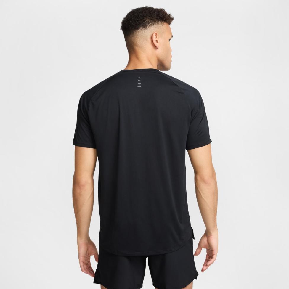 Чоловіча футболка NIKE M NK Dri-FITADV STRIDE SS TOP HV5203-010