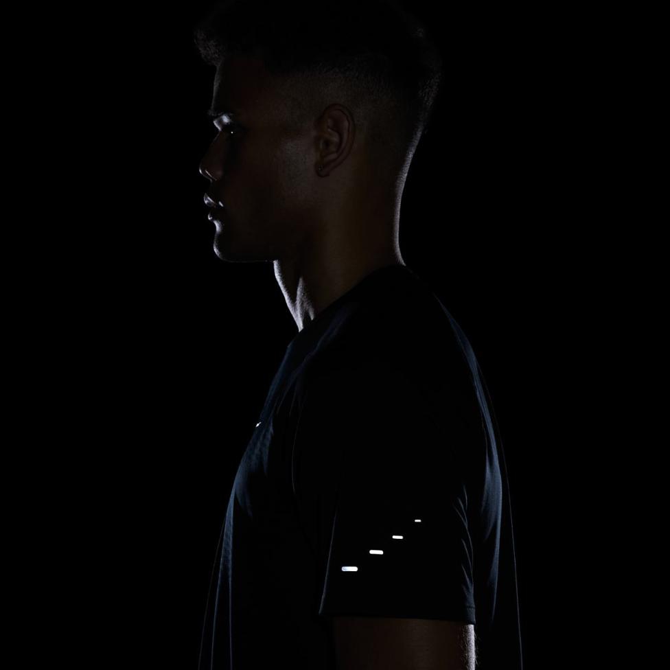 Чоловіча футболка NIKE M NK Dri-FITADV STRIDE SS TOP HV5203-010_image_8