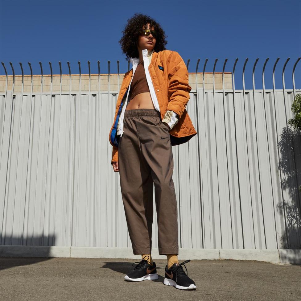 Жіночі кросівки NIKE WMNS TANJUN DJ6257-001_image_9