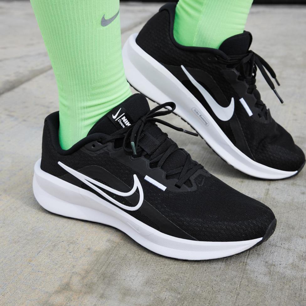 Женские кроссовки NIKE W DOWNSHIFTER 13 FD6476-001_image_9