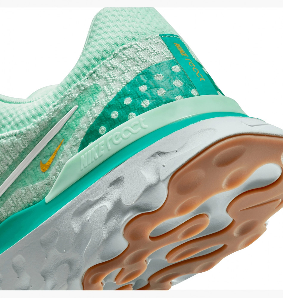 Кросівки жіночі Nike React Infinity Run Flyknit 3 DD3024-301_image_7