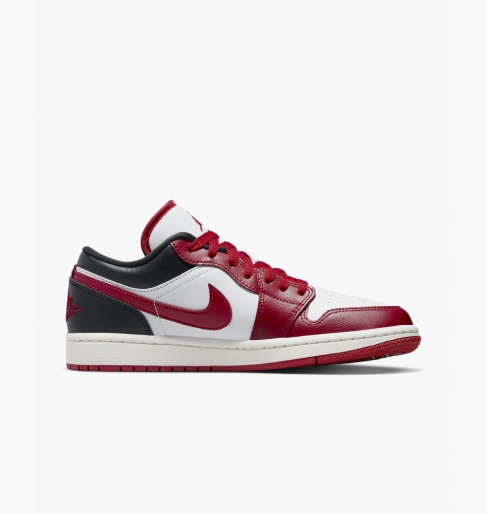 Кросівки жіночі Nike Air Jordan 1Low DC0774-160